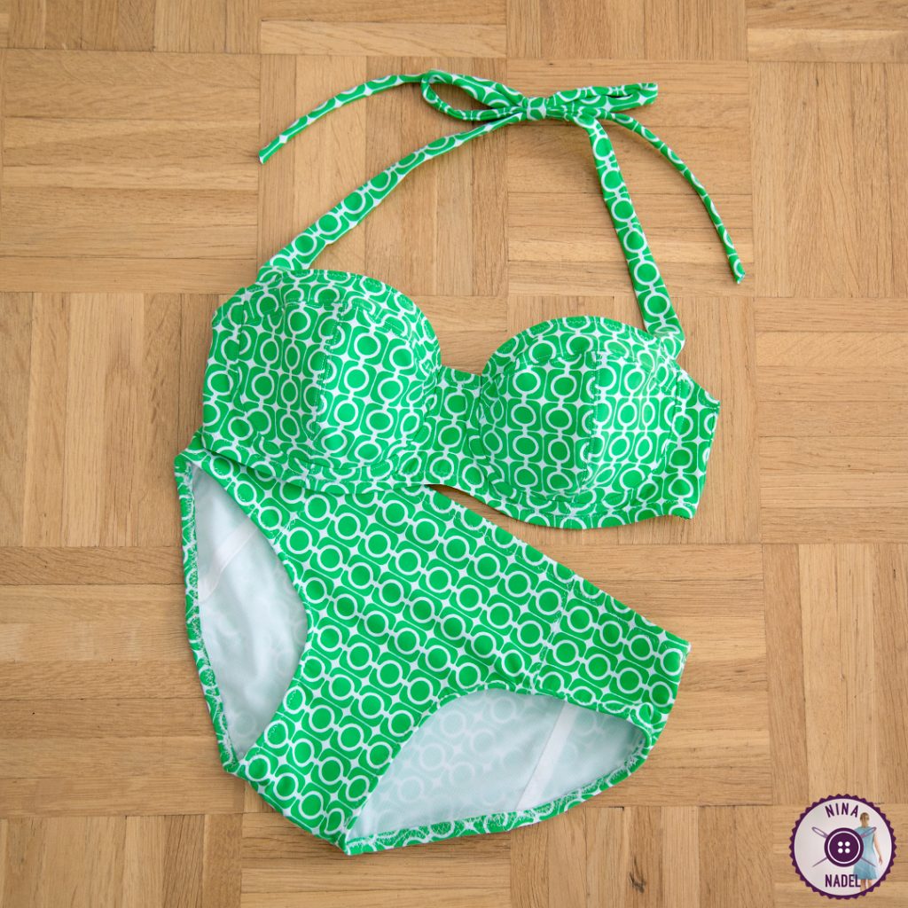 Read more about the article Sewing pattern review: Sophie Swimsuit