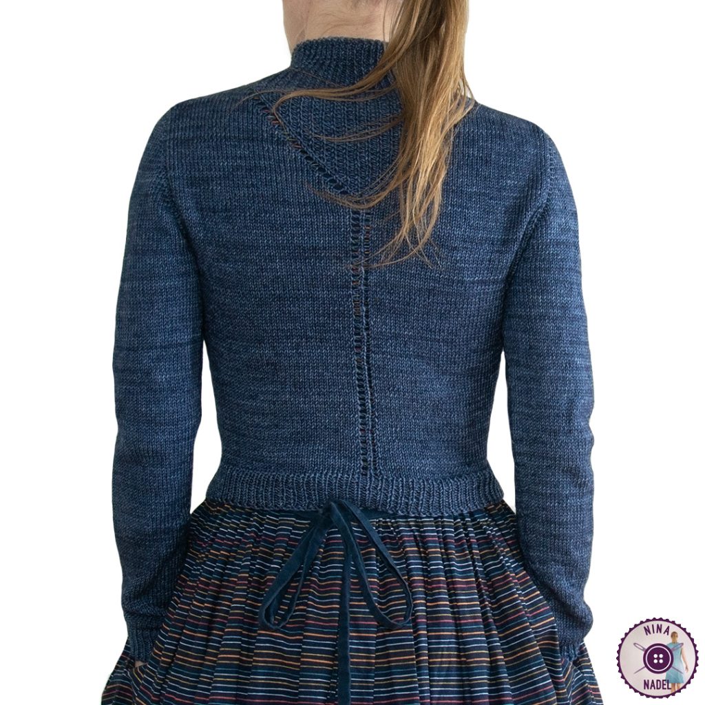 Foto: Strickjacke - geschlossener Kragen - Rückseite